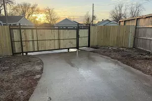 1620 Sam Wilson St, Houston, TX 77020 - Photo 9