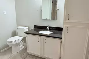 418 Garland Dr, Lake Jackson, TX 77566 - Photo 5