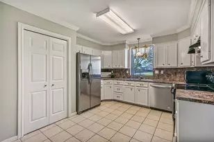 304 Chester Dr, Friendswood, TX 77546 - Photo 31