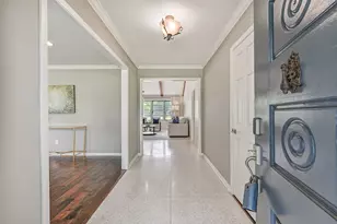 304 Chester Dr, Friendswood, TX 77546 - Photo 5