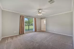 304 Chester Dr, Friendswood, TX 77546 - Photo 35
