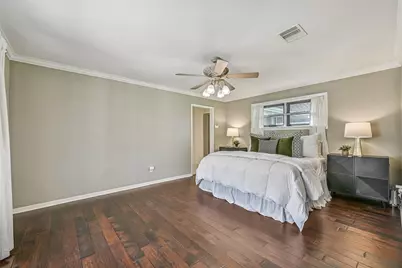 304 Chester Drive, Friendswood, TX 77546 - Photo 23