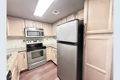 2016 Main Street #2405, Houston, TX 77002 - Photo 11