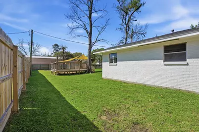 3010 Michaelis Lane, Baytown, TX 77521 - Photo 21