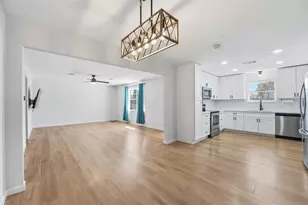 3010 Michaelis Ln, Baytown, TX 77521 - Photo 15