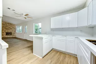 12802 Murr Way, Houston, TX 77048 - Photo 13