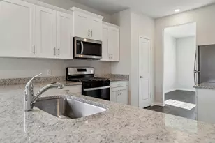 15885 Berry Hl Dr, Conroe, TX 77303 - Photo 9