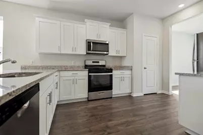 15885 Berry Hill Drive, Conroe, TX 77303 - Photo 7