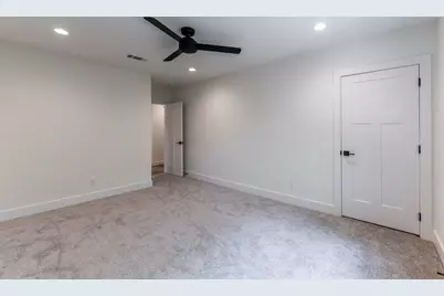 2130 Avenue N 1/2, Huntsville, TX 77340 - Photo 23