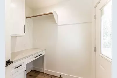 2130 Avenue N 1/2, Huntsville, TX 77340 - Photo 13