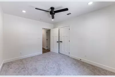 2130 Avenue N 1/2, Huntsville, TX 77340 - Photo 17