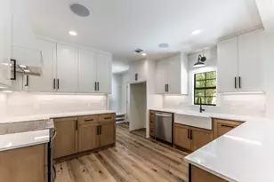 2130 Ave N 1/2, Huntsville, TX 77340 - Photo 9