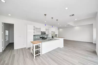 207 Pierce Street #301, Houston, TX 77002 - Photo 15