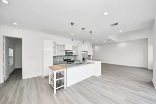 207 Pierce St, Houston, TX 77002 - Photo 15