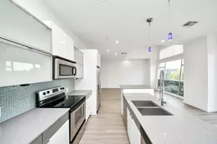 207 Pierce St, Houston, TX 77002 - Photo 17