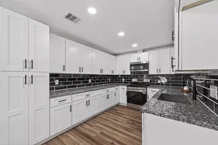 3112 Hays St, Pasadena, TX 77503 - Photo 3