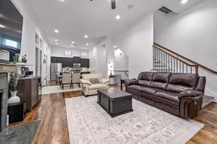 3205 Maxroy St, Houston, TX 77008 - Photo 1