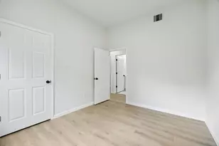 301 Cartersville St, Houston, TX 77029 - Photo 13