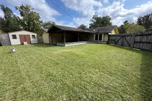 306 Live Oak St, Silsbee, TX 77656 - Photo 23
