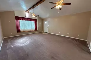 306 Live Oak St, Silsbee, TX 77656 - Photo 3