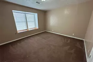 306 Live Oak St, Silsbee, TX 77656 - Photo 15