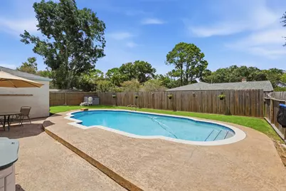 16319 Mill Point Drive, Houston, TX 77059 - Photo 25