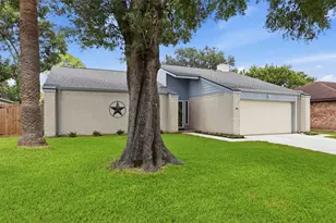 16319 Mill Point Dr, Houston, TX 77059 - Photo 29