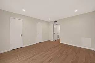 12633 Memorial Dr, Houston, TX 77024 - Photo 5