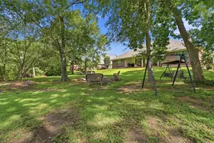 911 Oak Leaf St, La Porte, TX 77571 - Photo 31