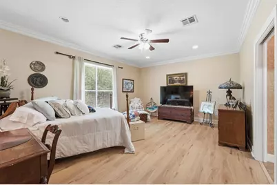 911 Oak Leaf Street, La Porte, TX 77571 - Photo 17