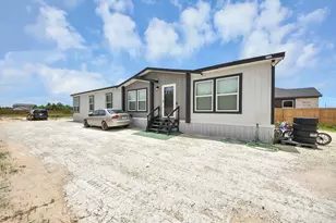 828 Rd 5607, Cleveland, TX 77327 - Photo 1