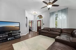 20102 Pinehaven Ln, Spring, TX 77379 - Photo 5