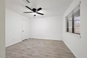6307 Woodland Forest Dr, Houston, TX 77088 - Photo 17