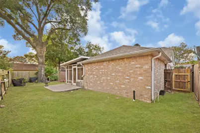 6307 Woodland Forest Drive, Houston, TX 77088 - Photo 31