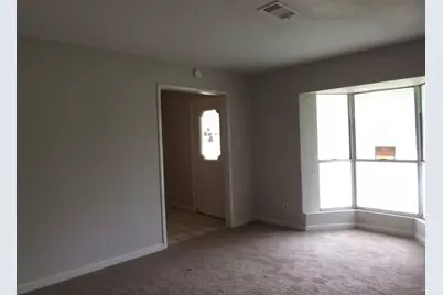 501 S Holmes Street, La Porte, TX 77571 - Photo 3
