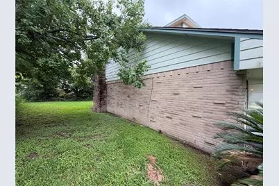 501 S Holmes Street, La Porte, TX 77571 - Photo 13