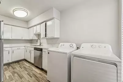 2815 Greenridge Drive #2-085, Houston, TX 77057 - Photo 17