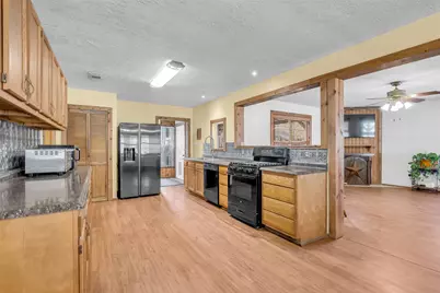 201 Magnolia Road, Cleveland, TX 77328 - Photo 11