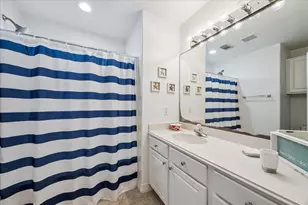 13723 Pirates Beach Blvd, Galveston, TX 77554 - Photo 11