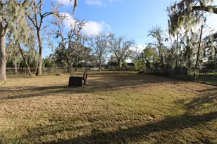 430 Winding Way St, Lake Jackson, TX 77566 - Photo 9