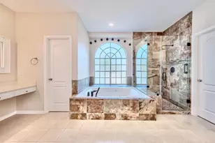 19 Calleston Ct, Sugar Land, TX 77479 - Photo 17