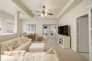 10610 Wallingford Pl, Houston, TX 77042 - Photo 15