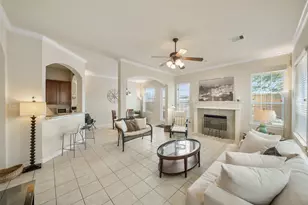 10610 Wallingford Pl, Houston, TX 77042 - Photo 3