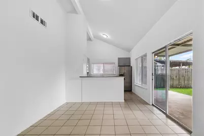 1122 Woodbridge Avenue, Pearland, TX 77584 - Photo 11