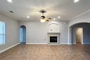 12301 Evening Bay Dr, Pearland, TX 77584 - Photo 3