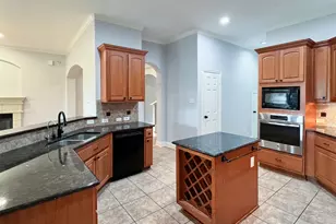 12301 Evening Bay Dr, Pearland, TX 77584 - Photo 5