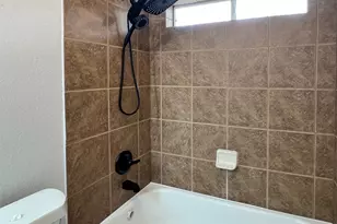 12301 Evening Bay Dr, Pearland, TX 77584 - Photo 11