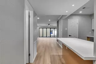 2508 Watertown Mall, Houston, TX 77057 - Photo 5