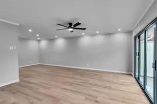 2508 Watertown Mall, Houston, TX 77057 - Photo 9