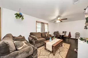 403 S Hill St, Alvin, TX 77511 - Photo 33